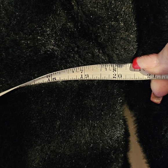 Joseph Magnin 70+ Faux Fur Cropped Coat - Picture 16 of 16